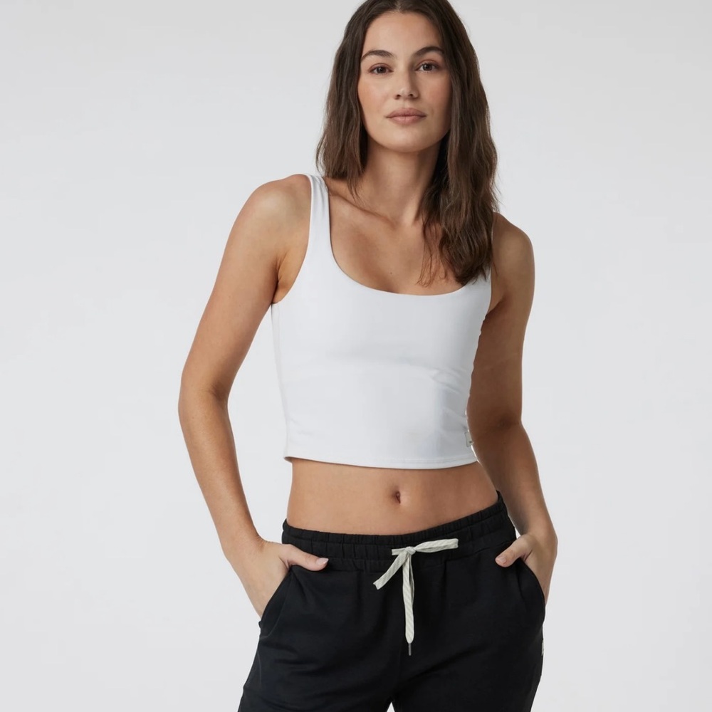 NWT Vuori Daily Crop Tank